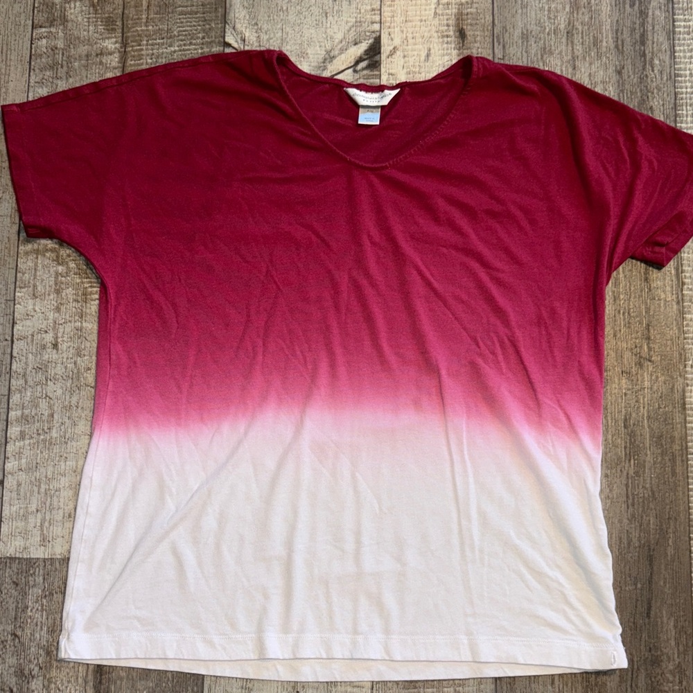 Christopher & Banks Red and cream  Gradient Tee-size PM